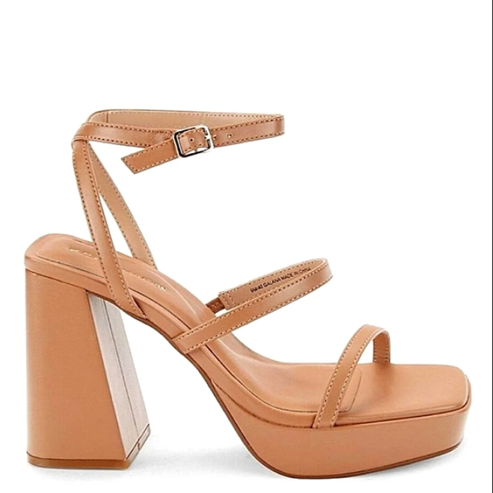 New w/o Box BCBGeneration Galana Vegan Leather Ankle Strappy Platform Sandals